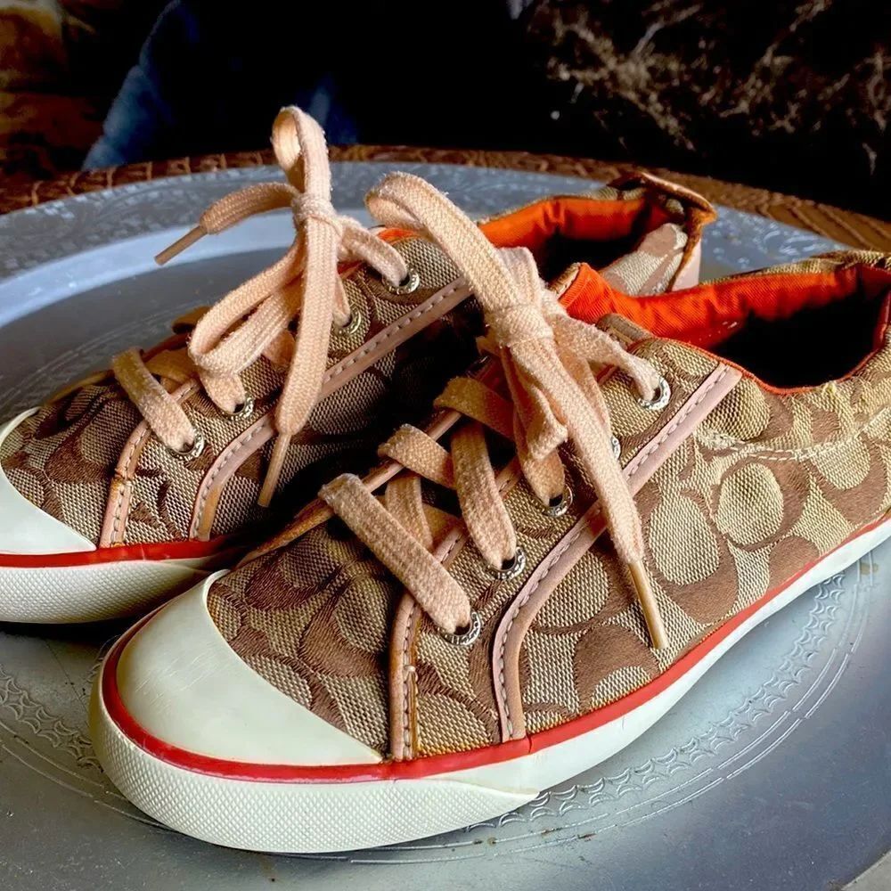 Coach leather wear Barrett Shoes 6.5 brown orange $165
